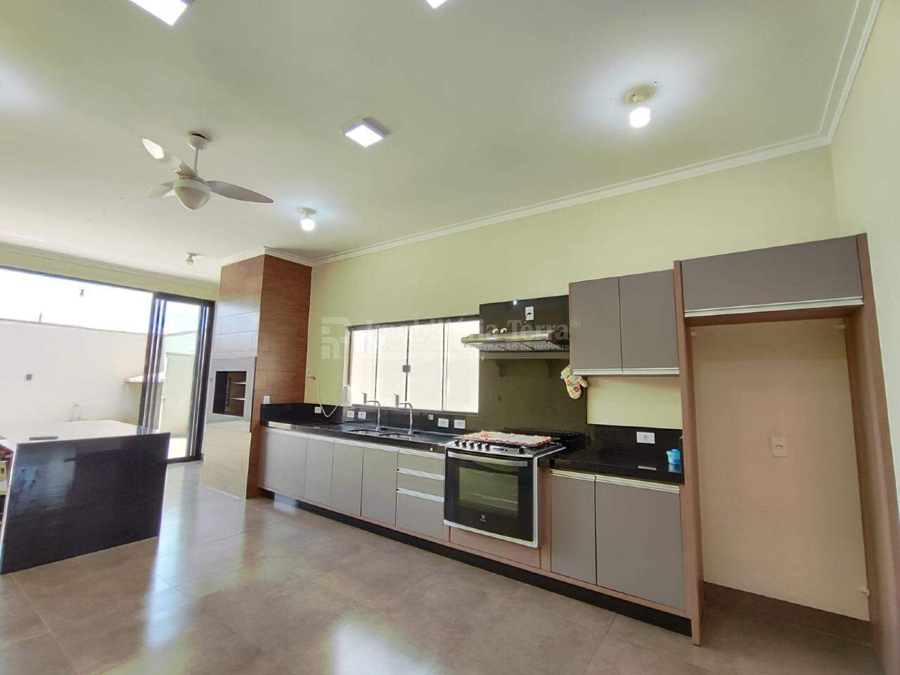 Casa com 3 quartos no Jardim Cristhais em Dourados/MS — foto 3