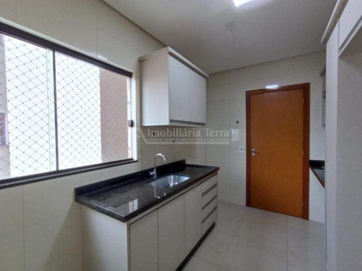 Apartamento com 3 quartos no Jardim Climax em Dourados/MS — foto 3