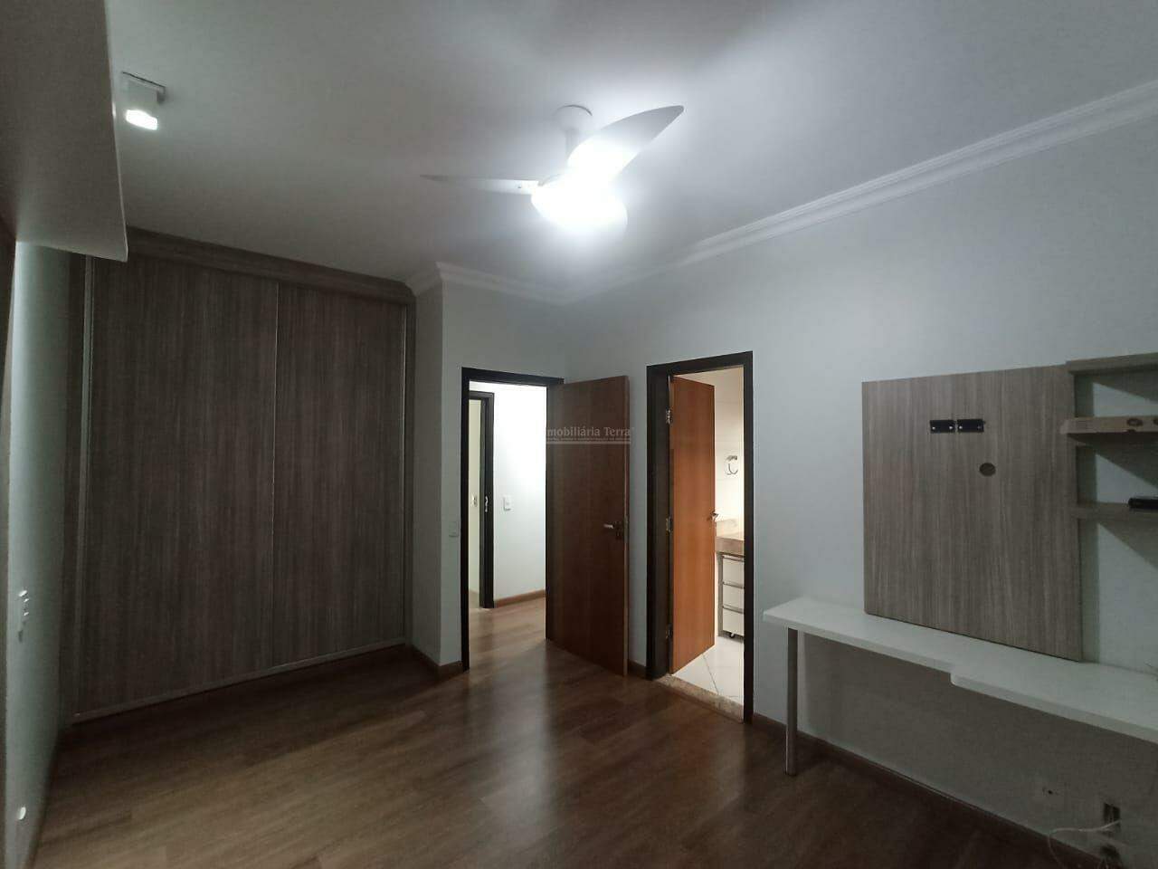Casa com 3 suítes no Jardim Girassol em Dourados/MS — foto 18