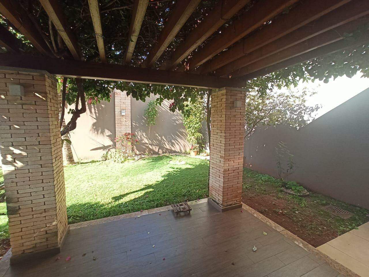Casa com 3 suítes no Jardim Girassol em Dourados/MS — foto 24