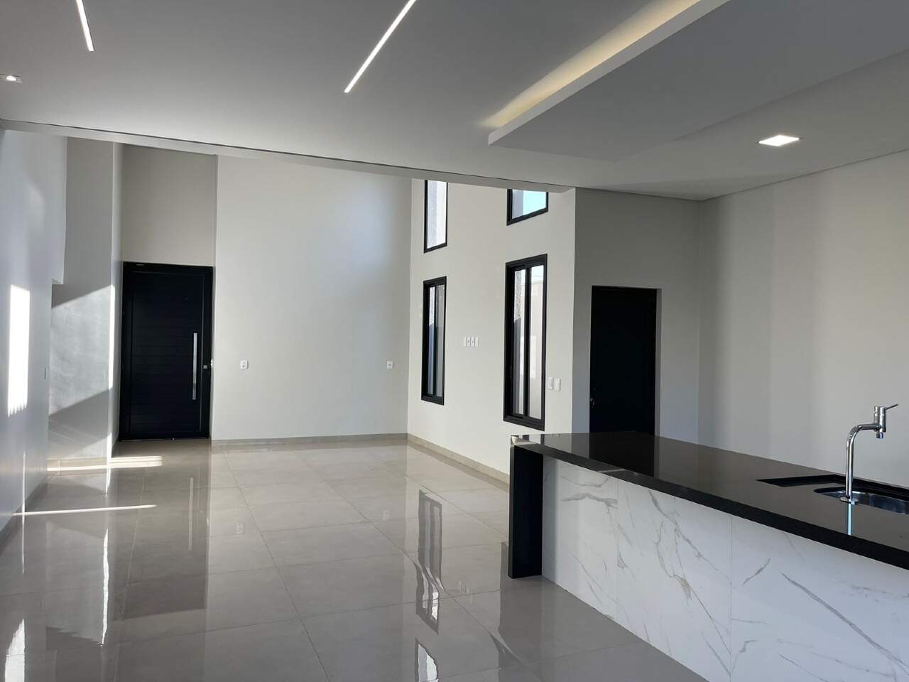 Casa com 2 quartos no Jardim Cristhais em Dourados/MS — foto 3