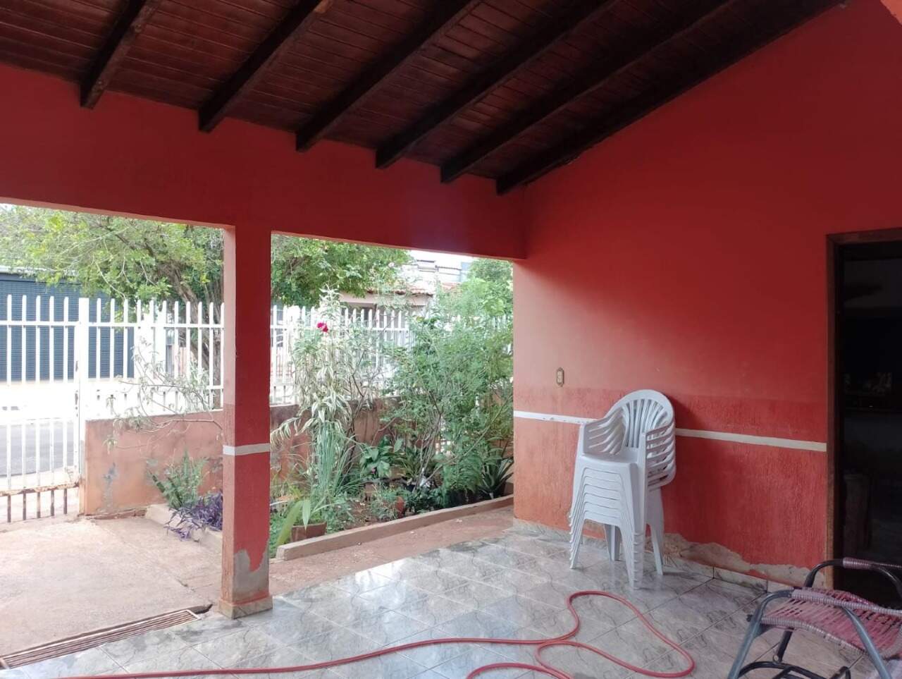Casa com 2 quartos no Conjunto Habitacional Izidro Pedroso em Dourados/MS — foto 3