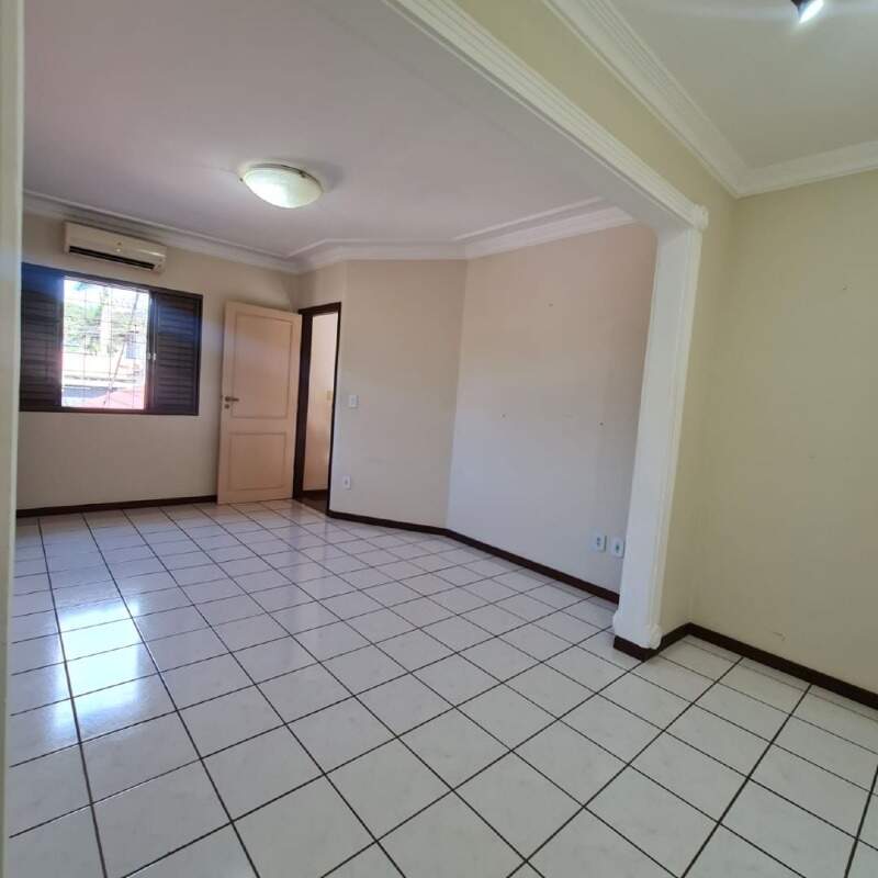 Casa com 3 quartos no Vila São Luiz em Dourados/MS — foto 6