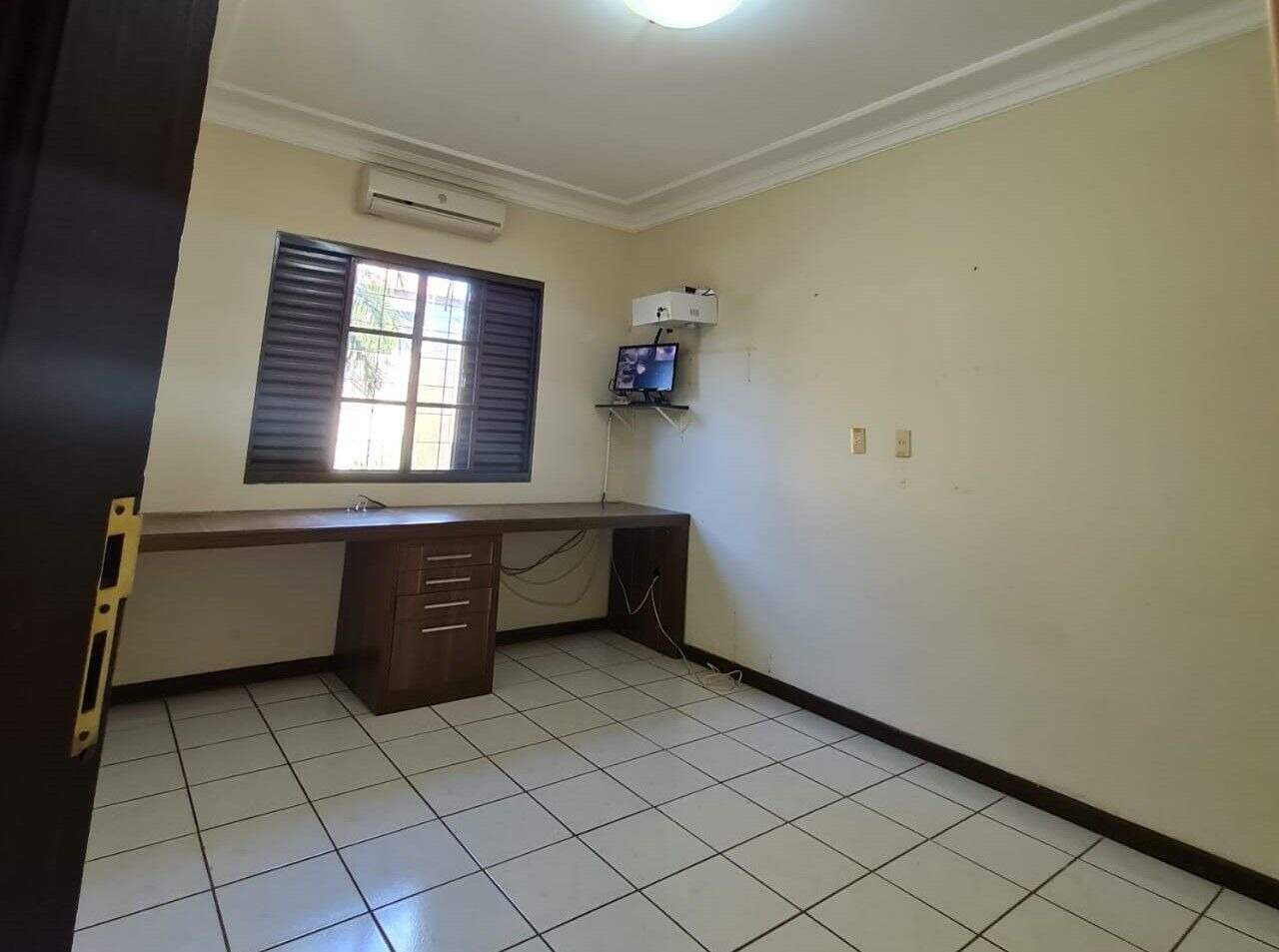 Casa com 3 quartos no Vila São Luiz em Dourados/MS — foto 7