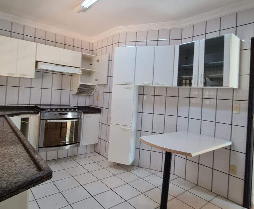 Casa com 3 quartos no Vila São Luiz em Dourados/MS — foto 4