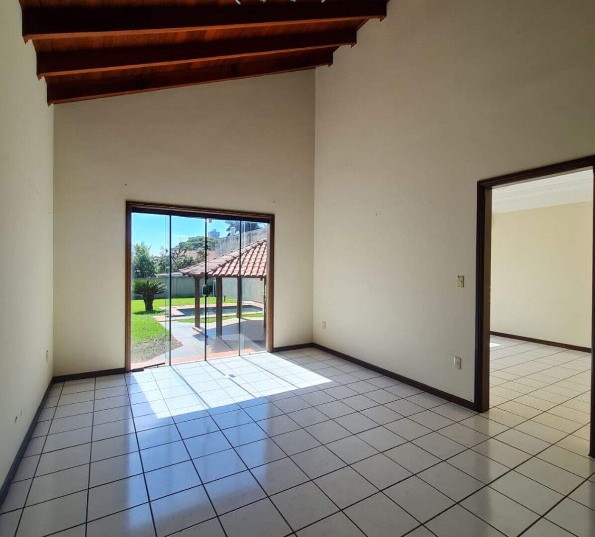 Casa com 3 quartos no Vila São Luiz em Dourados/MS — foto 10