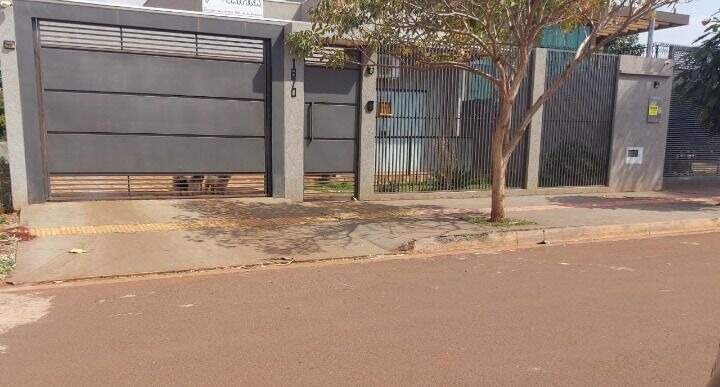 Casa com 3 quartos no Jardim das Palmeiras em Dourados/MS — foto 1
