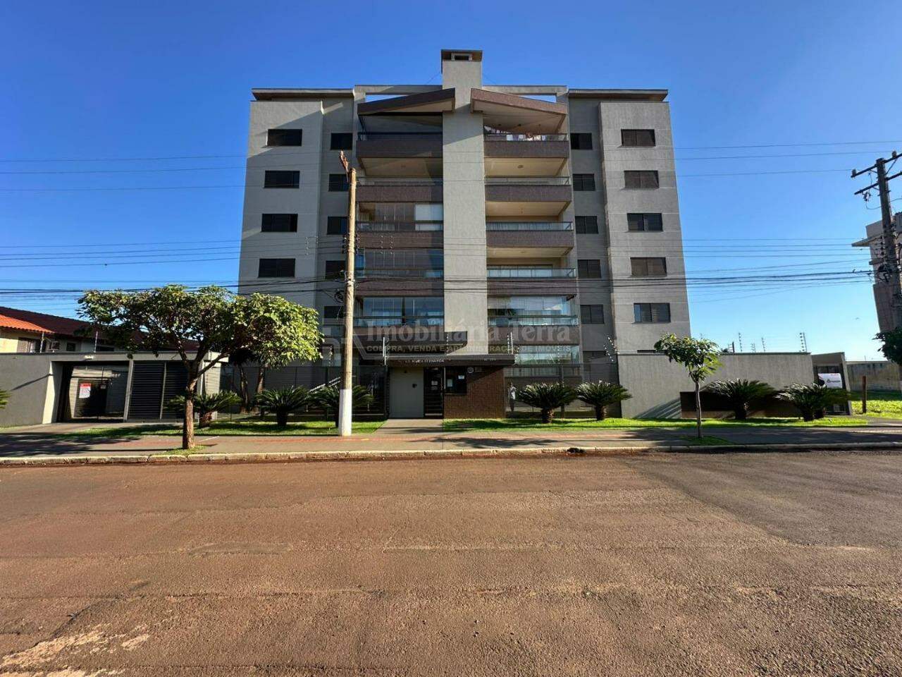 Apartamento com 3 quartos no Parque Alvorada em Dourados/MS — foto 1