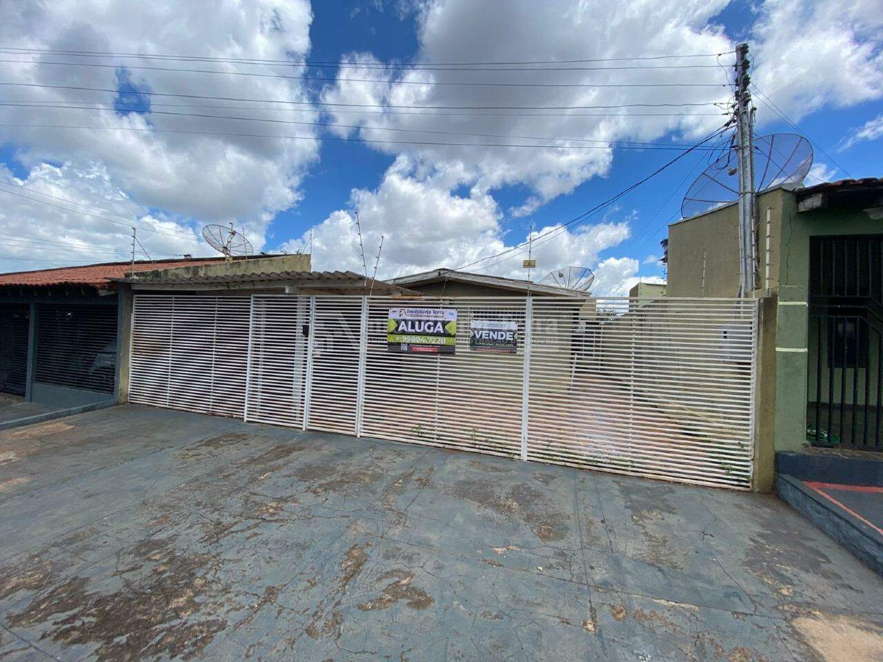 Casa com 4 quartos no Bnh IV Plano em Dourados/MS — foto 1