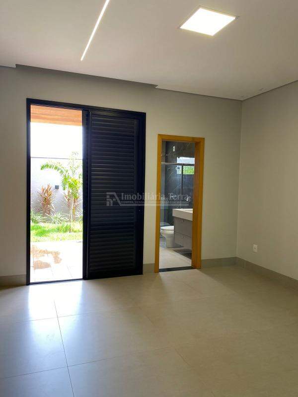 Casa com 3 quartos no Porto Royale em Dourados/MS — foto 12