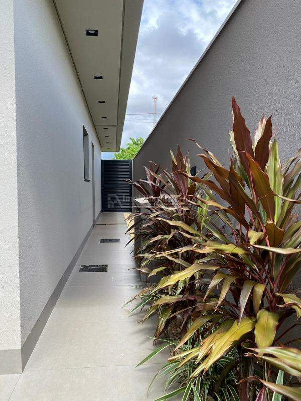 Casa com 3 quartos no Porto Royale em Dourados/MS — foto 20
