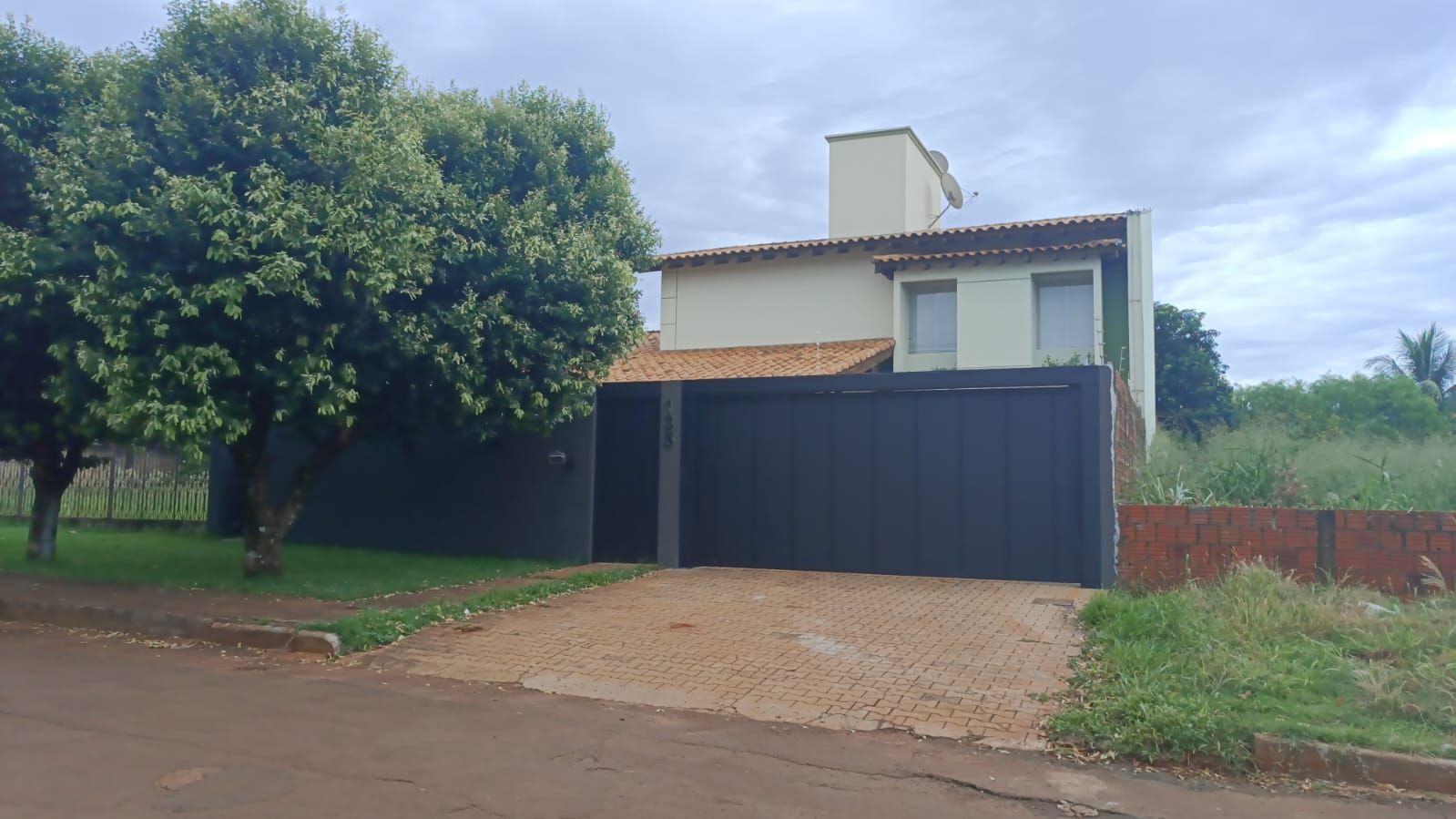 Casa com 4 quartos no Jardim Europa em Dourados/MS — foto 1