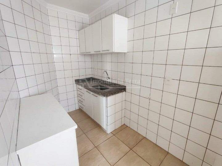 Apartamento com 2 quartos no Vila Tonani I em Dourados/MS — foto 2