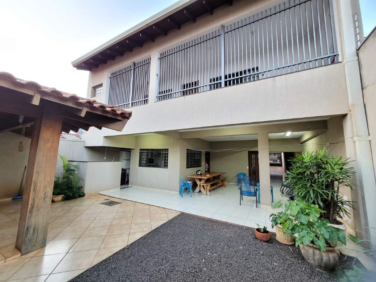 Casa com 5 quartos no Centro em Dourados/MS — foto 2