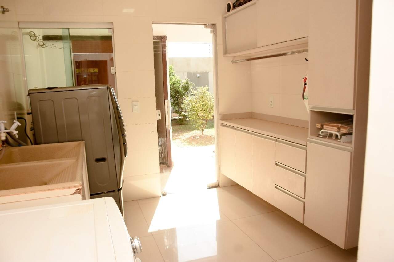 Casa com 4 suítes no Parque Alvorada em Dourados/MS — foto 8