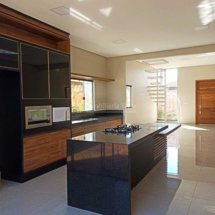 Casa com 3 quartos no Jardim Ouro Verde em Dourados/MS — foto 3