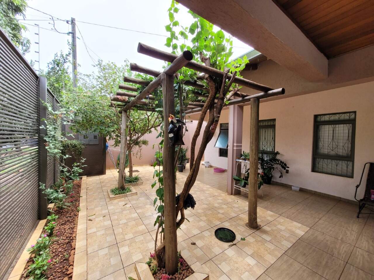 Casa com 7 quartos no Vila Planalto em Dourados/MS — foto 3