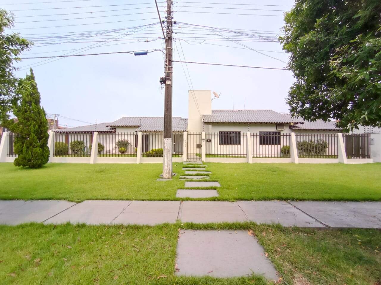 Casa com 4 quartos no Vila Planalto em Dourados/MS — foto 2