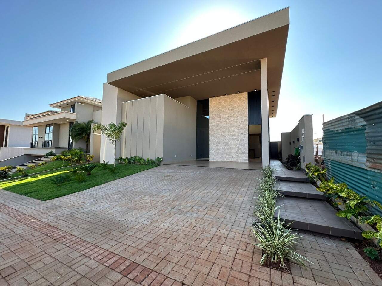 Casa com 3 quartos no Porto Seguro Residence e Resort em Dourados/MS — foto 1