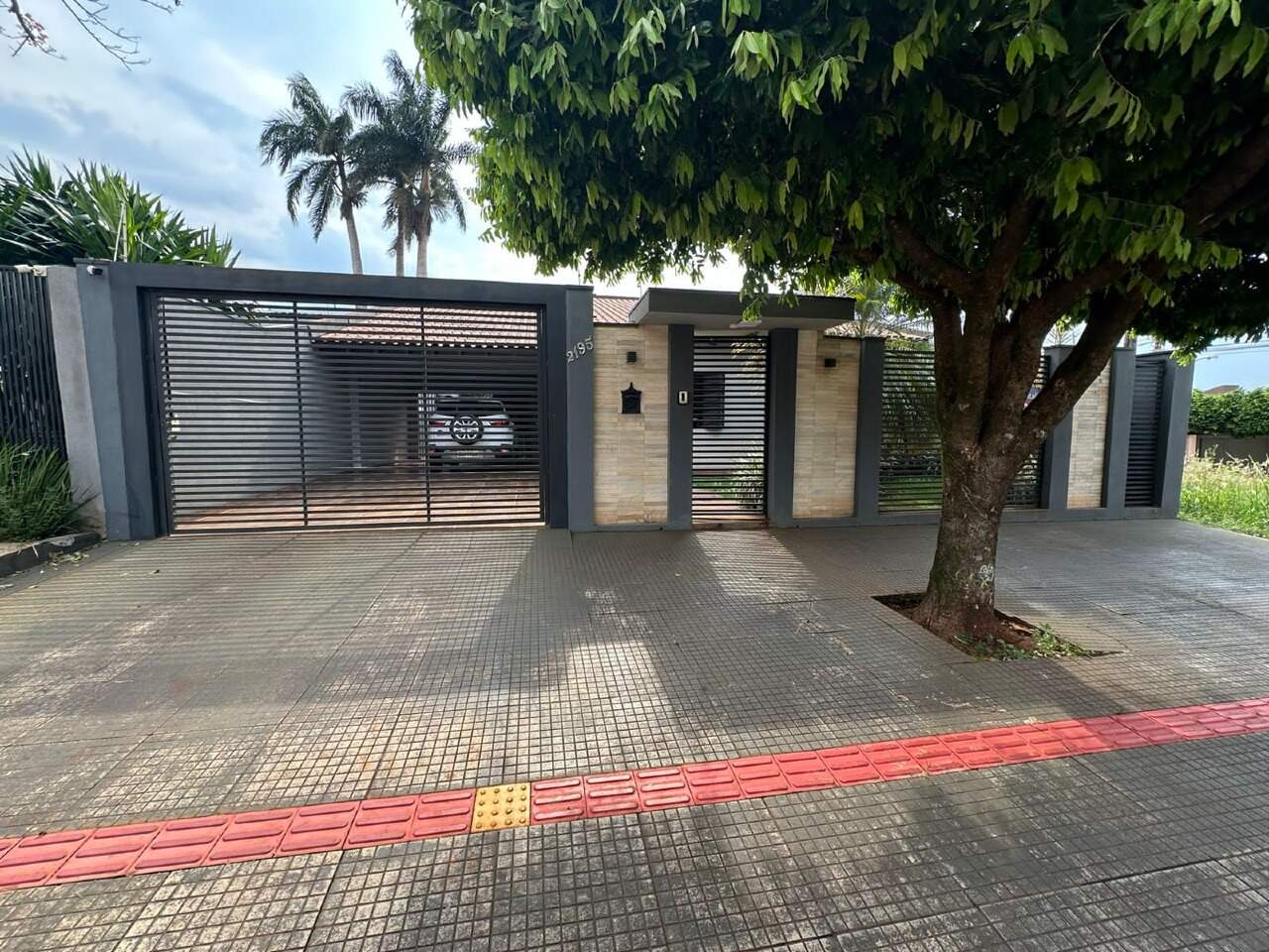 Casa com 3 quartos no Vila São Luiz em Dourados/MS — foto 1