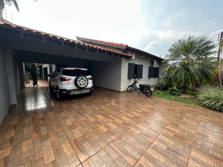 Casa com 3 quartos no Vila São Luiz em Dourados/MS — foto 2
