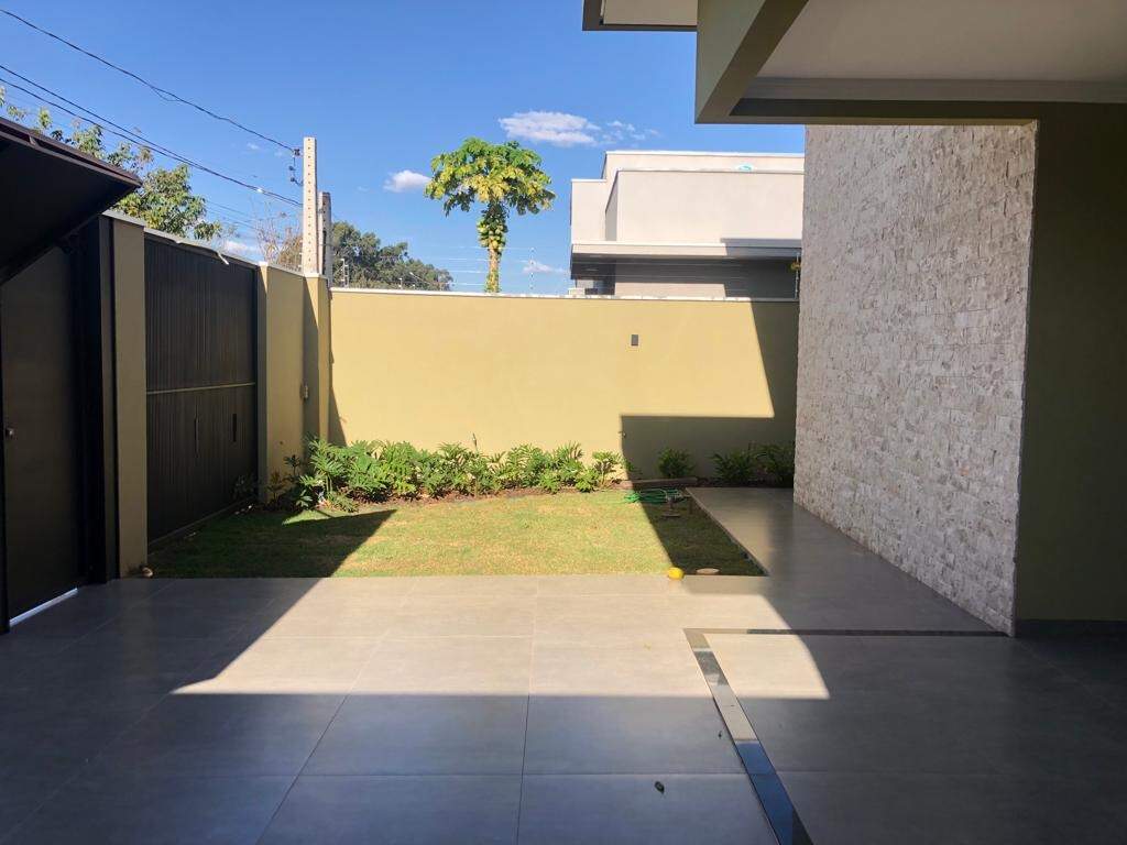 Casa com 3 quartos no Jardim Cristhais em Dourados/MS — foto 2