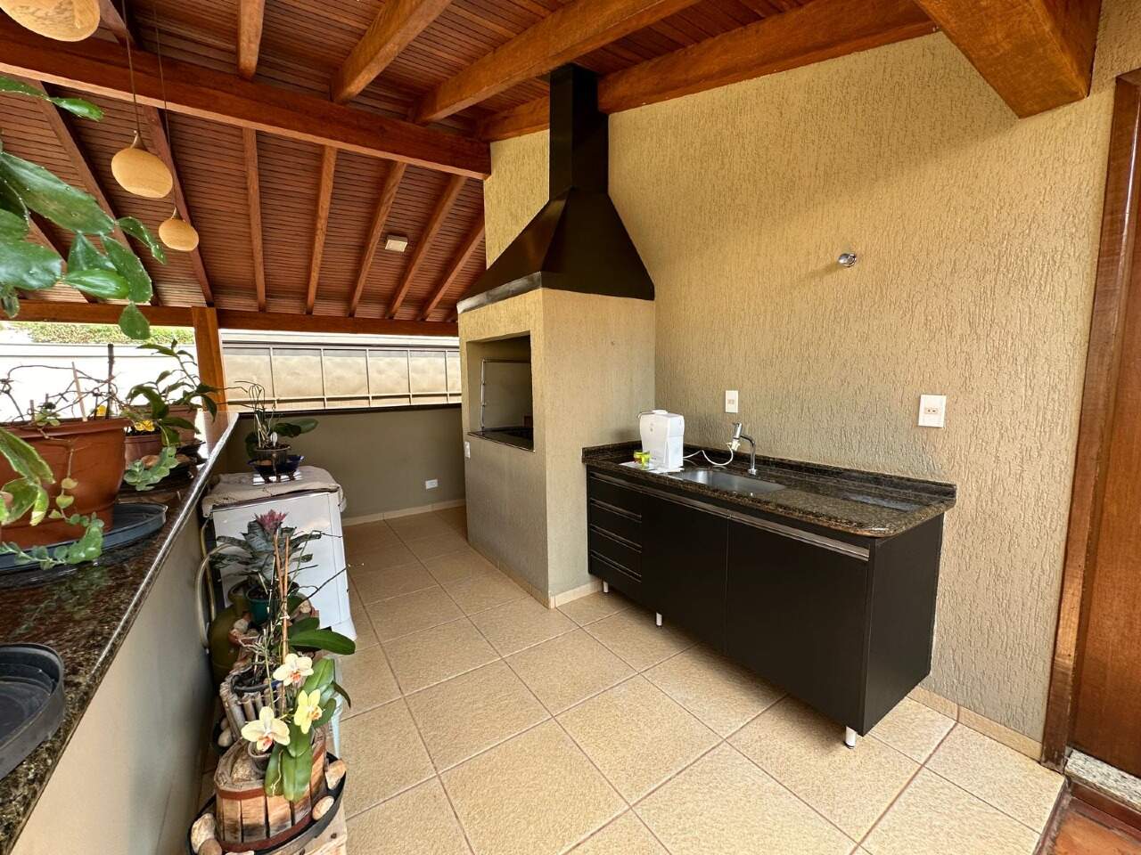 Casa com 4 quartos no Jardim Girassol em Dourados/MS — foto 14