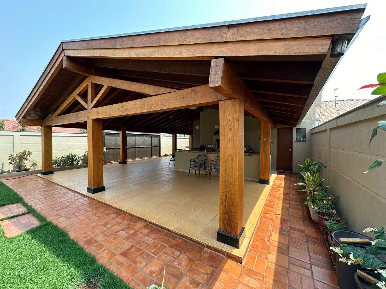 Casa com 4 quartos no Jardim Girassol em Dourados/MS — foto 9