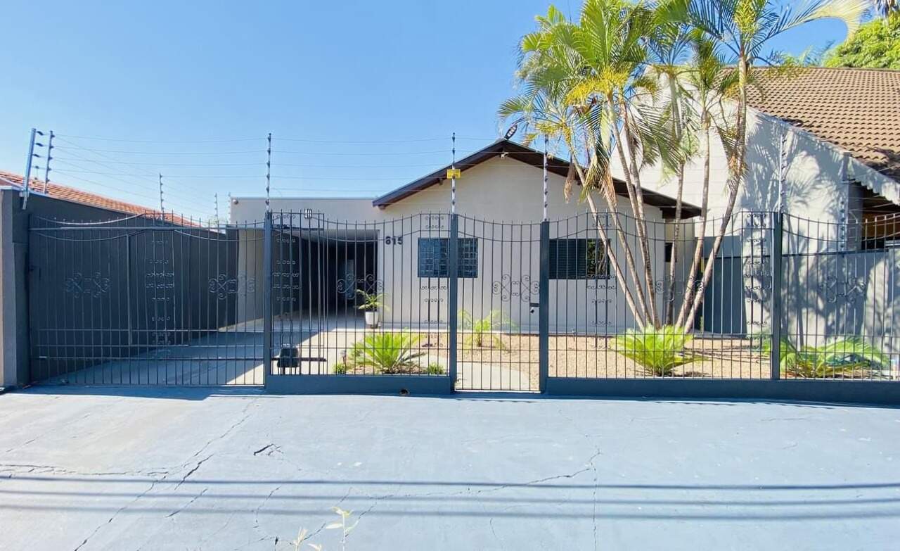 Casa com 5 quartos no Vila Industrial em Dourados/MS — foto 1