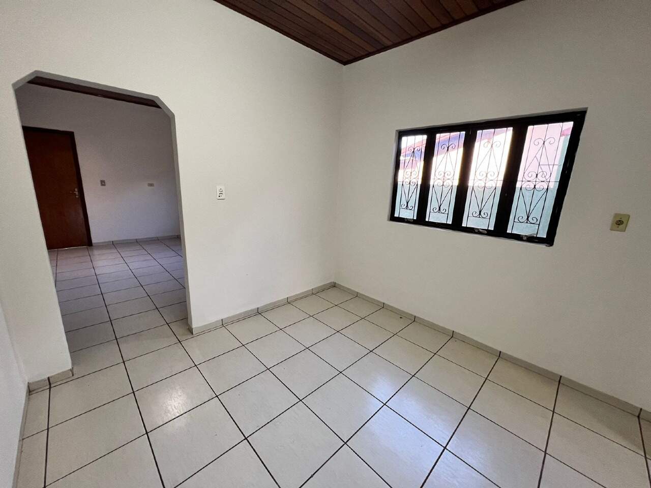 Casa com 4 quartos no Jardim Santo André em Dourados/MS — foto 6