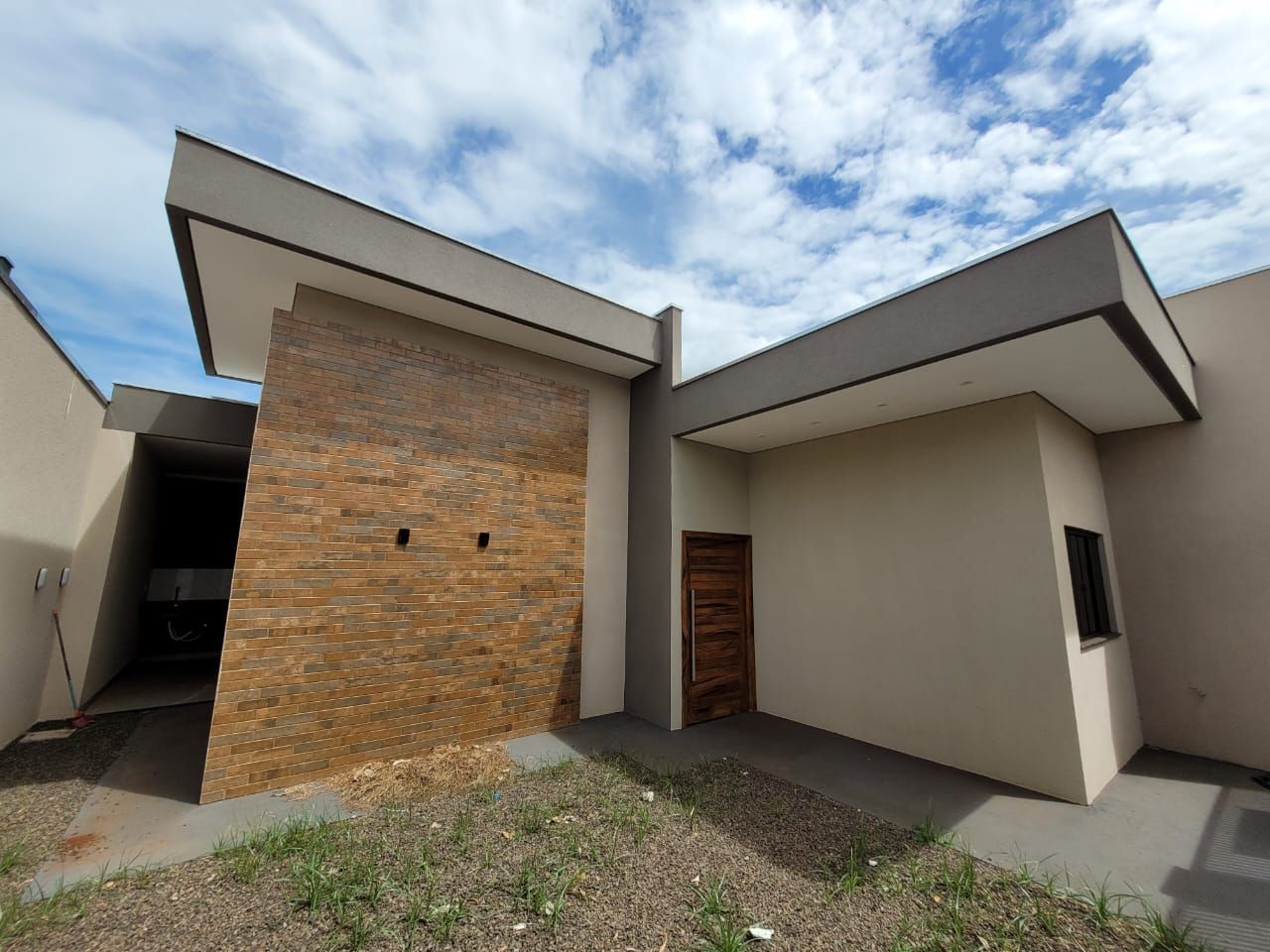 Casa com 3 quartos no Jardim Cristhais em Dourados/MS — foto 1