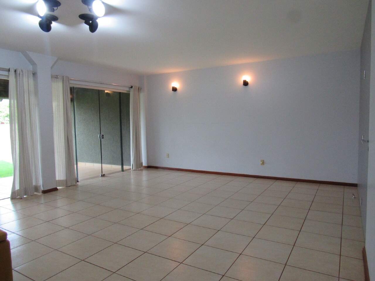 Casa com 4 quartos no Jardim América em Dourados/MS — foto 4
