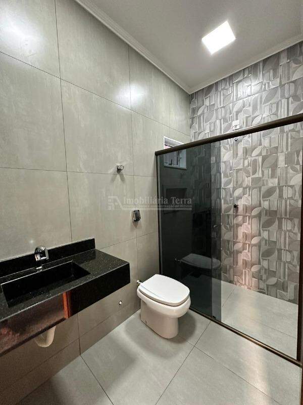 Casa com 3 quartos no Conjunto Habitacional Izidro Pedroso em Dourados/MS — foto 11