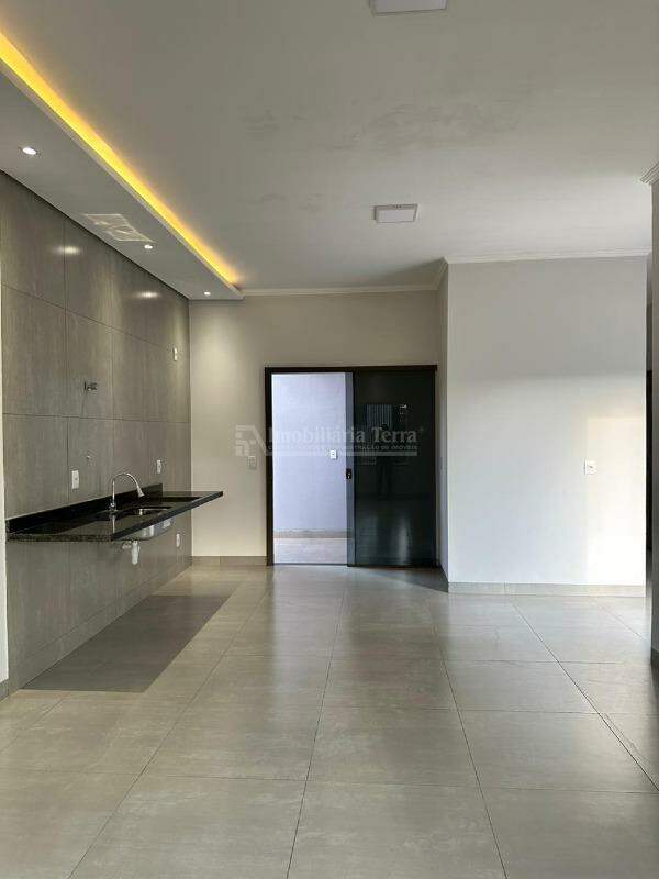 Casa com 3 quartos no Conjunto Habitacional Izidro Pedroso em Dourados/MS — foto 6