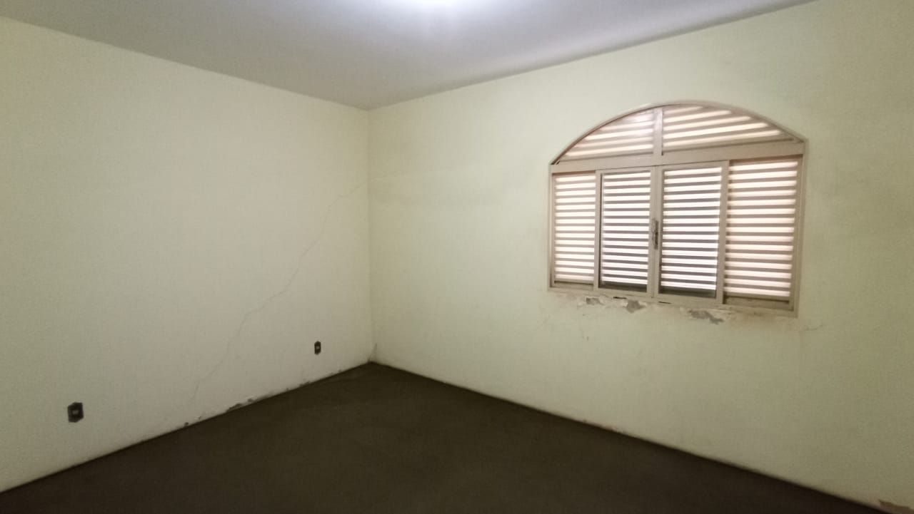 Casa com 4 quartos no Vila Tonani I em Dourados/MS — foto 8