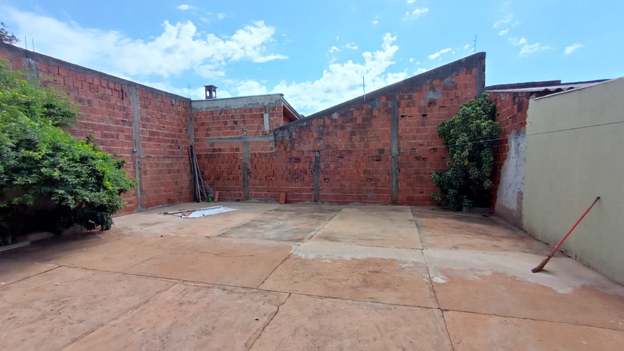 Casa com 2 quartos no Conjunto Habitacional Izidro Pedroso em Dourados/MS — foto 9