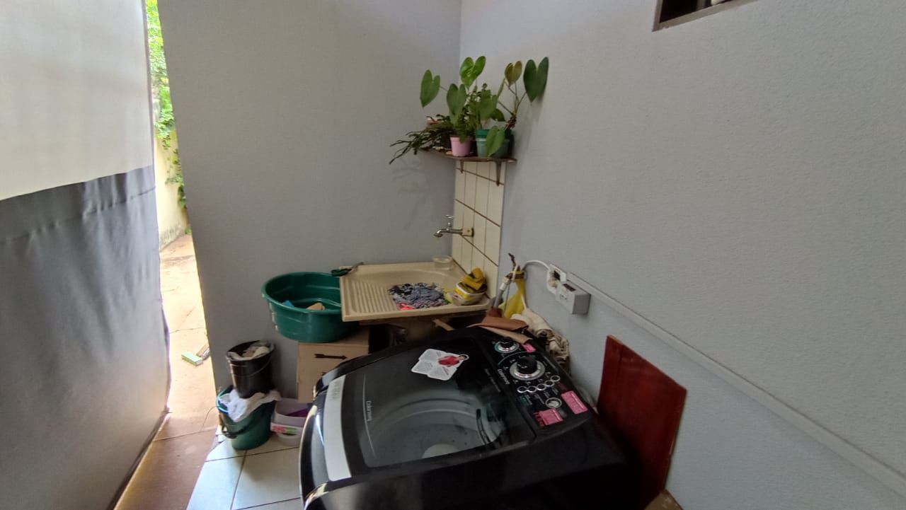 Casa com 2 quartos no Conjunto Habitacional Izidro Pedroso em Dourados/MS — foto 8
