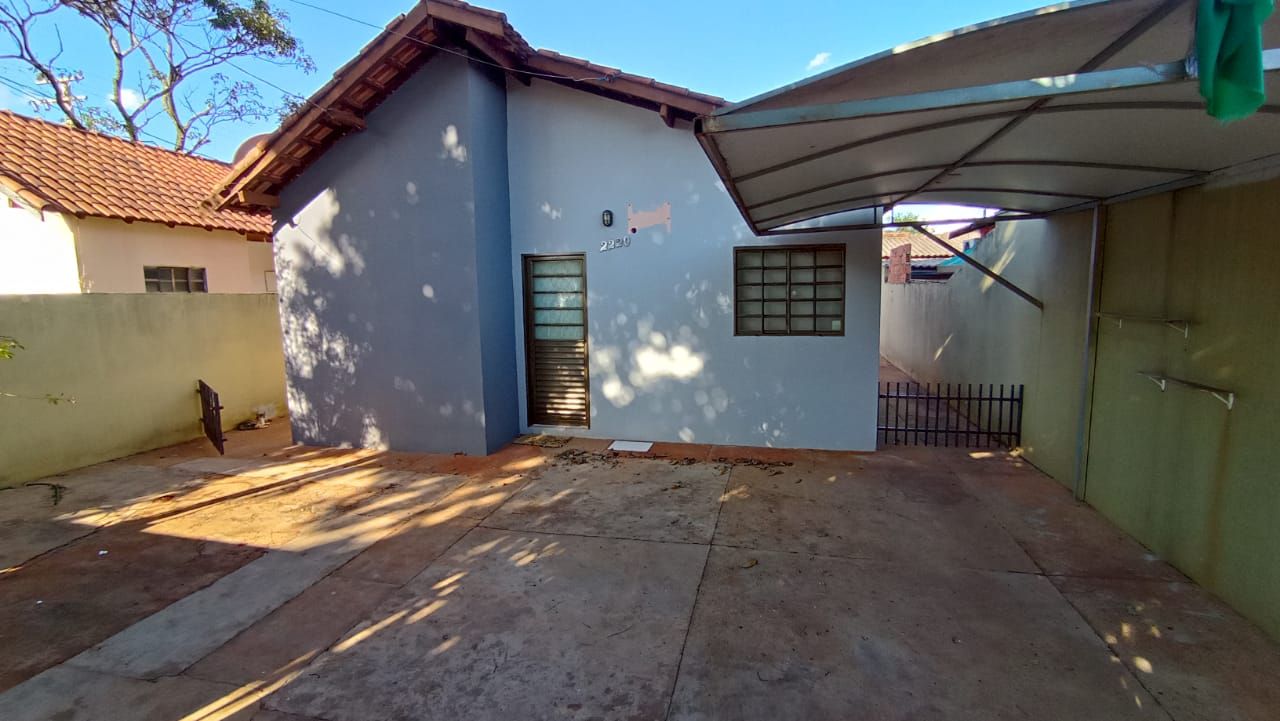 Casa com 2 quartos no Conjunto Habitacional Izidro Pedroso em Dourados/MS — foto 1