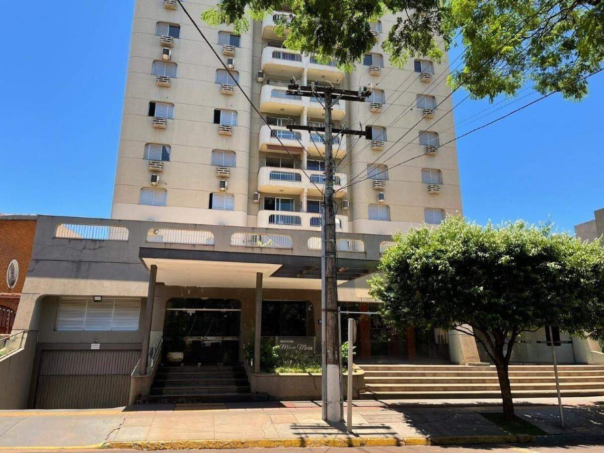 Apartamento com 3 quartos no Centro em Dourados/MS — foto 1