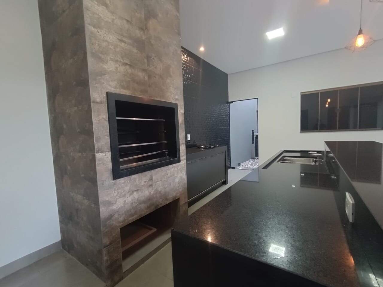 Casa com 3 quartos no Flor de Maio em Dourados/MS — foto 4