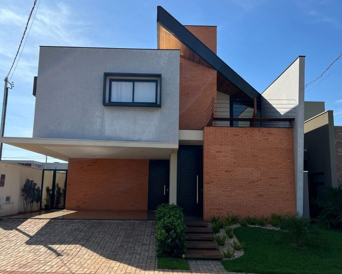 Casa com 3 quartos no Porto Seguro em Dourados/MS — foto 1