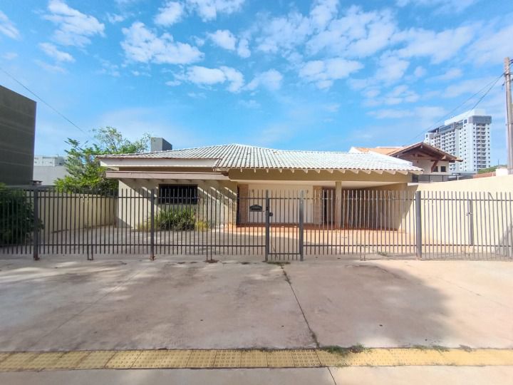 Casa com 3 quartos no Jardim Central em Dourados/MS — foto 1
