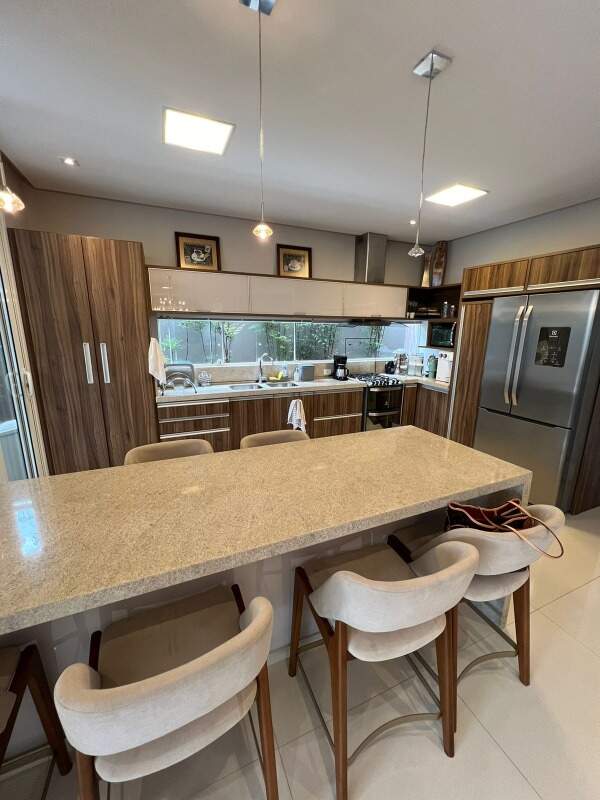 Casa com 4 quartos no Ecoville I em Dourados/MS — foto 4