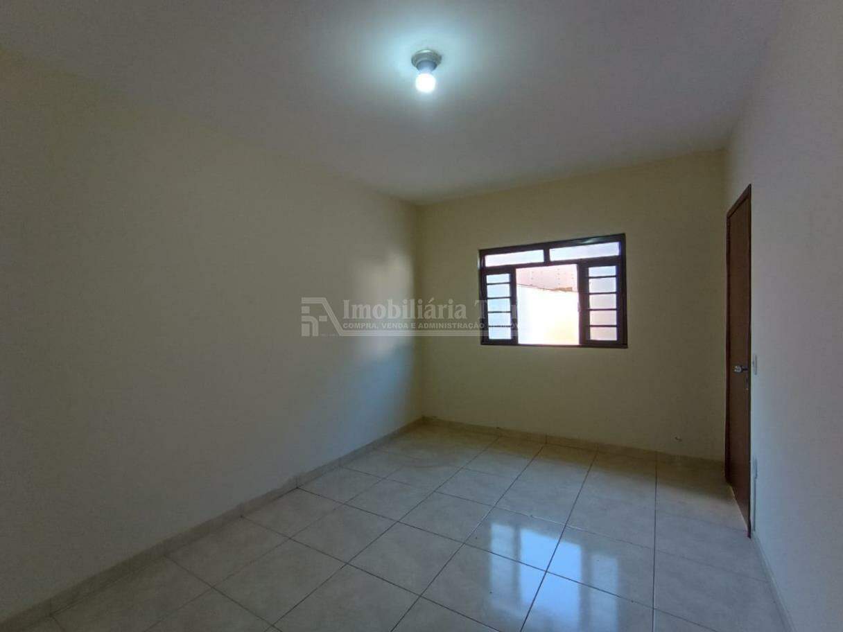 Casa com 3 quartos no Vila São Luiz em Dourados/MS — foto 5