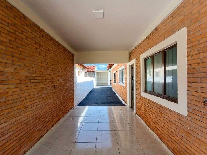 Casa com 3 quartos no Vila São Luiz em Dourados/MS — foto 2