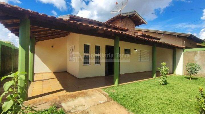 Casa com 3 quartos no Parque Alvorada em Dourados/MS — foto 2