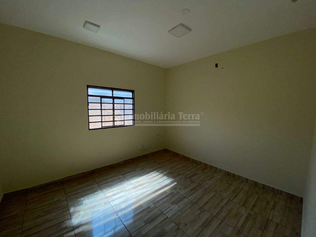 Casa com 4 quartos no Centro em Dourados/MS — foto 9