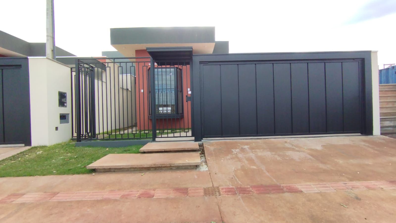 Casa com 3 quartos no Parque Alvorada em Dourados/MS — foto 1