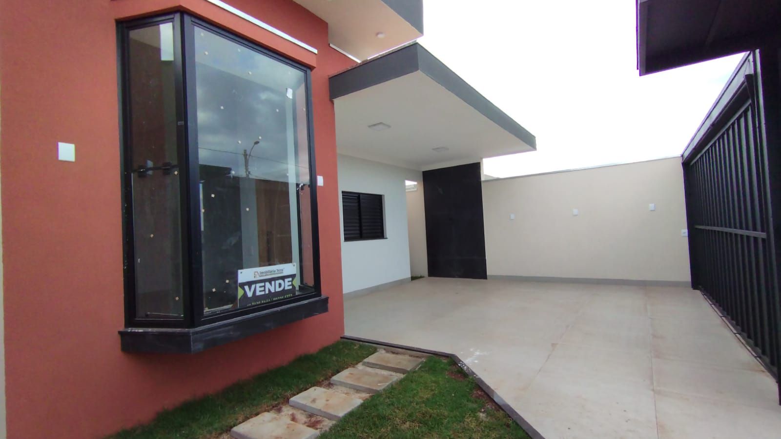 Casa com 3 quartos no Parque Alvorada em Dourados/MS — foto 2
