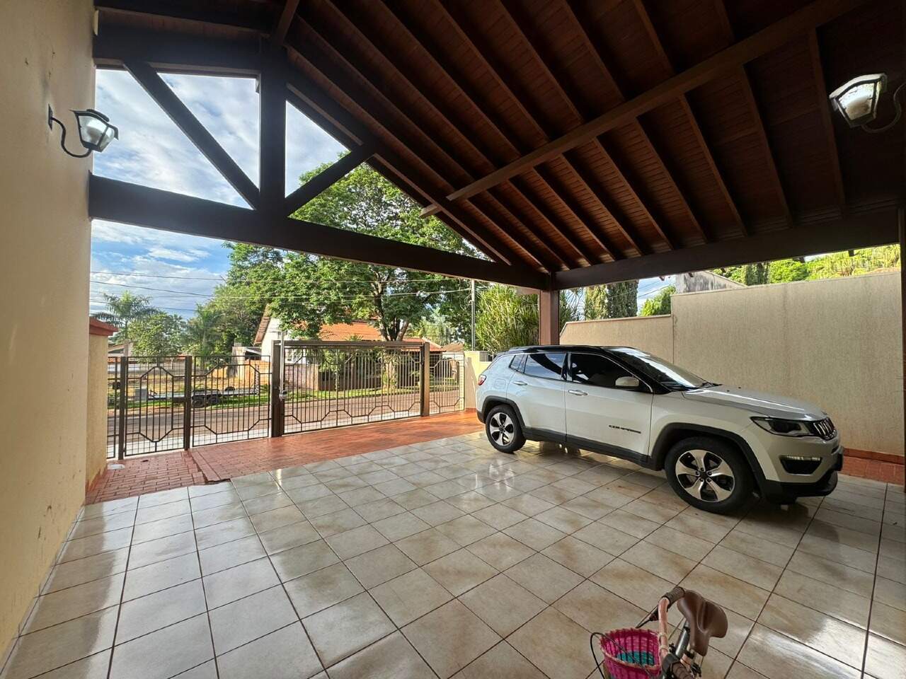 Casa com 3 quartos no Portal de Dourados em Dourados/MS — foto 2